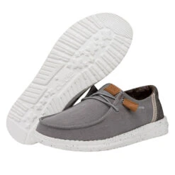 Wendy Washed Canvas - Grey 10 Wendy Washed Canvas - Grey -Heydude Shop FW23 W 40297 030 WENDY WASHED CANVAS GREY LEFT PAIROUTSOLE